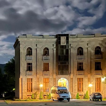 Arpa Hotell Yeghegnadzor Exteriör bild