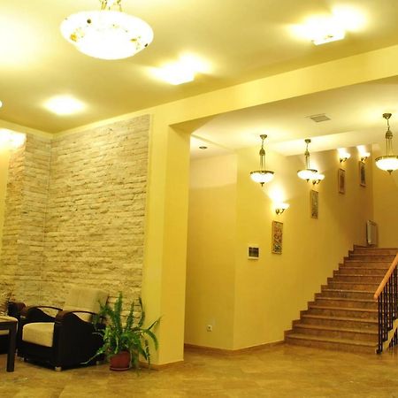 Arpa Hotell Yeghegnadzor Exteriör bild