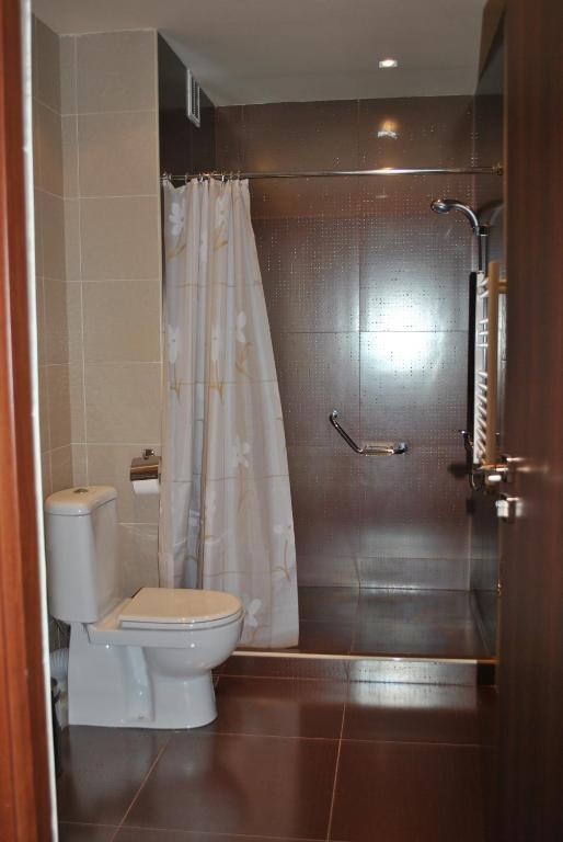 Arpa Hotell Yeghegnadzor Rum bild