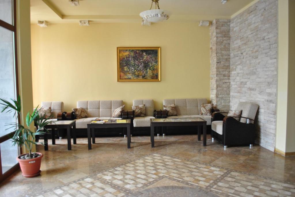 Arpa Hotell Yeghegnadzor Exteriör bild