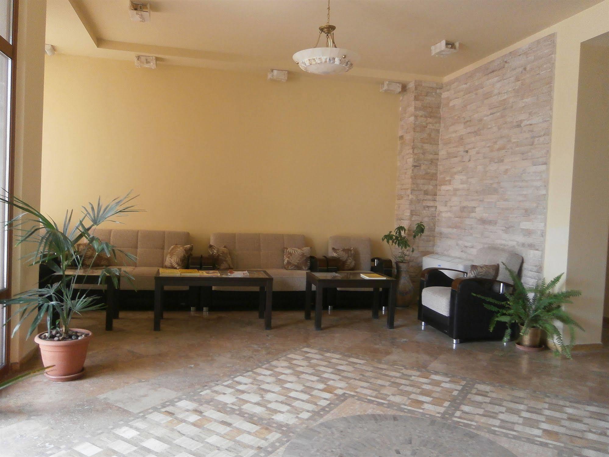 Arpa Hotell Yeghegnadzor Exteriör bild